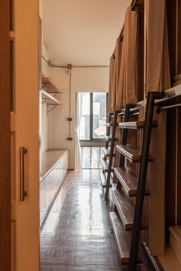 Bed Addict Hostel Чиангмай Екстериор снимка