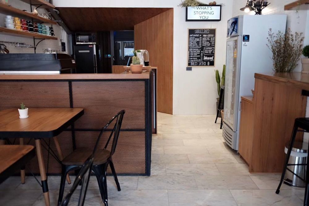 Bed Addict Hostel Чиангмай Екстериор снимка