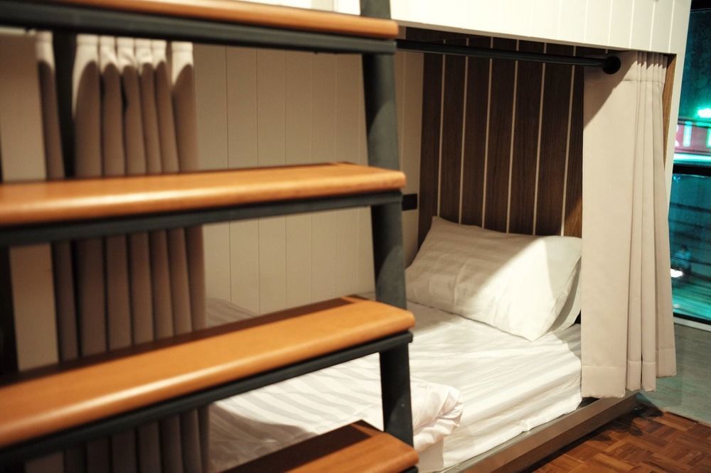 Bed Addict Hostel Чиангмай Екстериор снимка